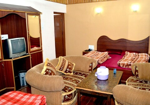 Kasauli Hotel Puri