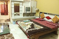Meera Hotel, Mount Abu Meera Hotel, Mount Abu