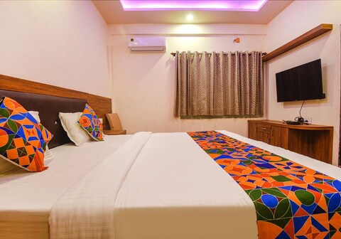 Goa Holiday Beach Resort in Calangute
