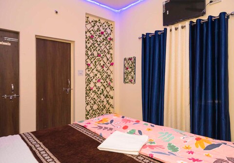 Hotel O POP Hotel Blue Star