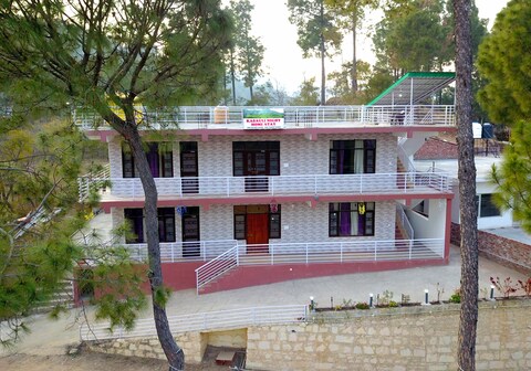Kasauli Night Home Stay