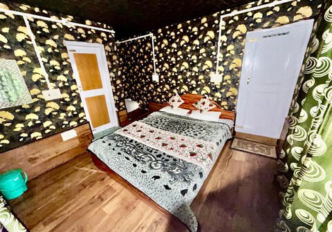 Pine Green Pahalgam