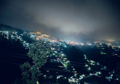 Bhatt Niwas | 800 Mtrs From Mall Road