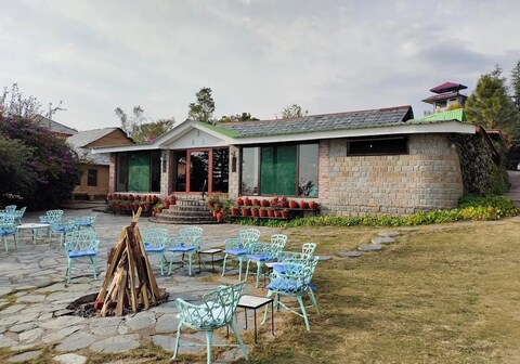 COLONEL RETREAT RESORT