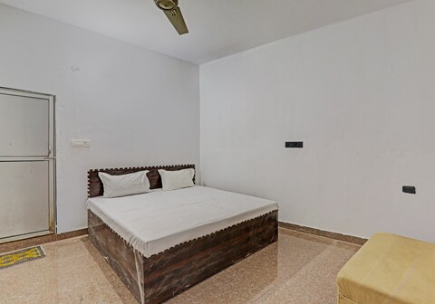 Hotel O Mahadevi Lawn