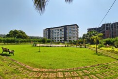 Spacious Vacation Apartment In The Nature, Malvan Spacious Vacation Apartment In The Nature, Malvan
