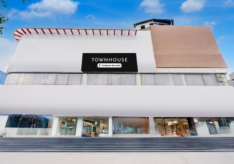 Super Townhouse Kothapet Formerly Surabhi Elite