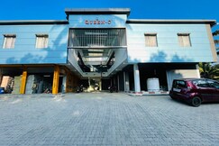Queen C Inn, Wayanad Queen C Inn, Wayanad
