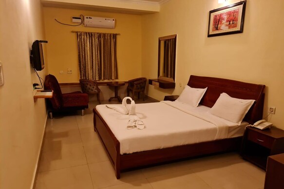 Hotel Hill Breeze Yelagiri