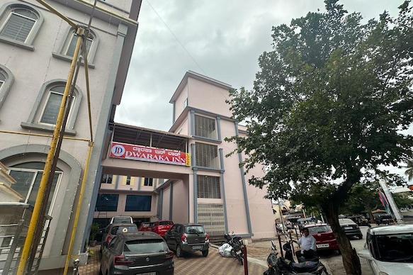 Dwaraka Inn
