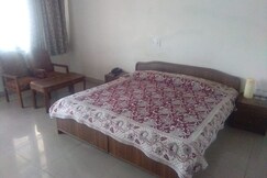 Hotel Yatri Niwas, Chamundaji (HPTDC), Palampur Hotel Yatri Niwas, Chamundaji (HPTDC), Palampur