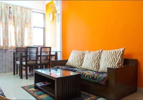 Private ensuite room close to both Mumbai airports