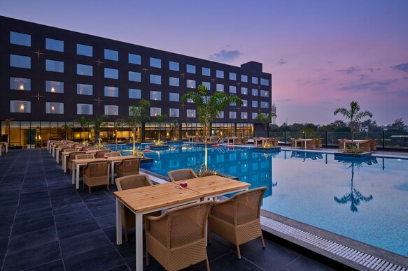 Essentia Luxury Hotel