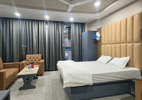 THE WARJISH GYM & HOTEL GANESHA