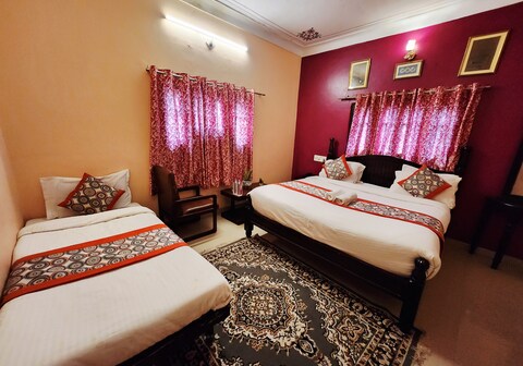 Hotel Rajshree Palace
