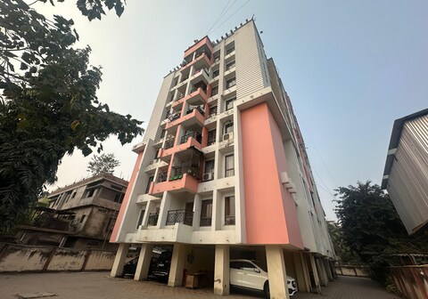 Domus Homestay | 5Min From Nemcare Hospital