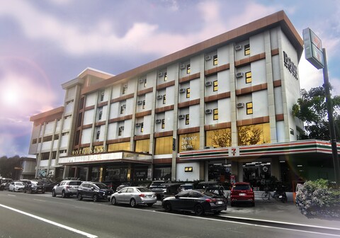 Dancenter Boss Hotel Angeles, Near Clark International Airport