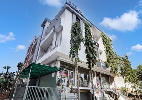 Super Hotel O Rudra palace