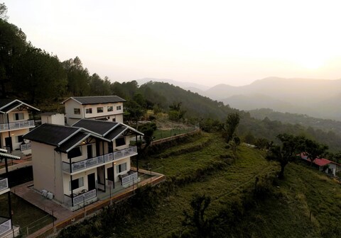 Hilltop Haven Hotel And Resort