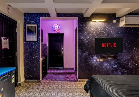 Wondery Space Studio | Free OTTs | 1Km to Beach | Pooll