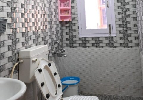 Akarshan Homes Entire 2BHK Apartment