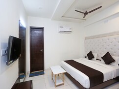 OYO 18422 Central Grand, Agra OYO 18422 Central Grand, Agra