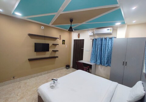 Hotel Prestige Palace | Opposite To Care Hospital