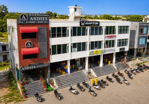Andies Hotel
