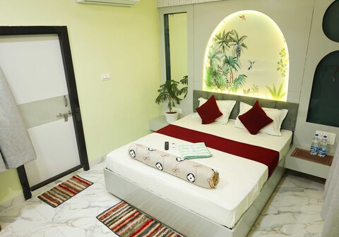 HOTEL NARMADA SHREE