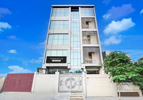 Super Townhouse Sector 63 A Noida