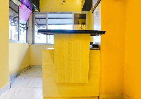 Hotel Janata