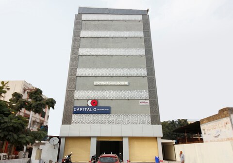 Capital O Che Sigma Hotel