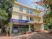 Tarkarli Niwas Nyahari, Tarkali Tarkarli Niwas Nyahari, Tarkali