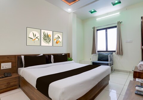 Hotel O Shivam guest house and restaurant