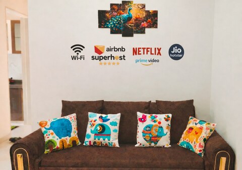 A Cozy and Luxurious Apartment in Thane