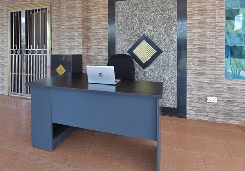 OYO 90889 Narasindo Cottage