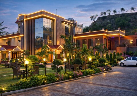 The Asanar Hills