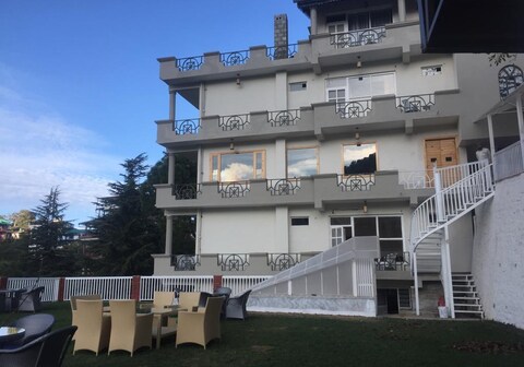 Clarks Exotica Resort Ramgarh (Mukteshwar)