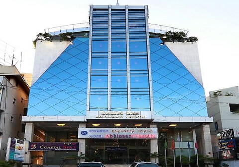 Hotel Abhimaani Vasathi, Rajajinagar