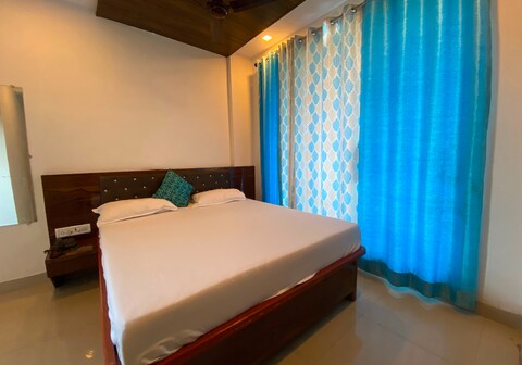 Hotel O Comfort lodging and boarding