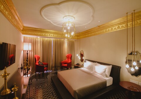 BOULEVARD BY DESIGN HOTEL