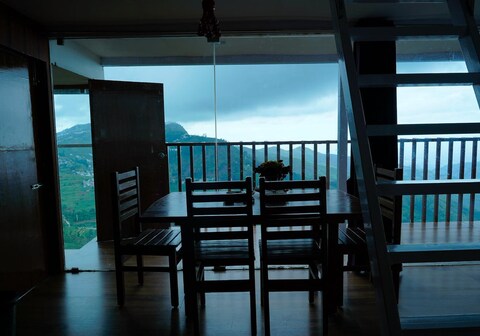 Magica Mount-Sky Rooms