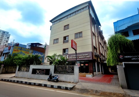Sekaran Hotel OMR Perungdi