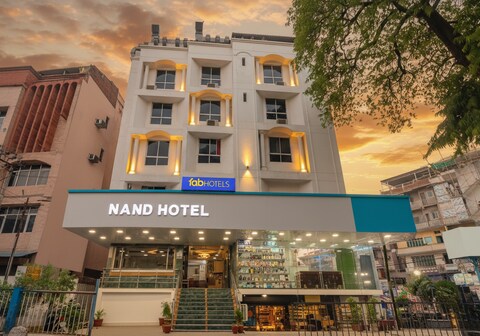 FabHotel Nand
