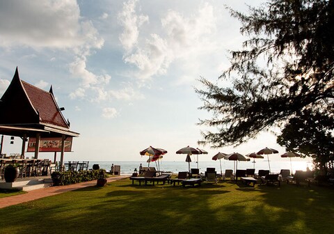 Royal Lanta Resort & Spa