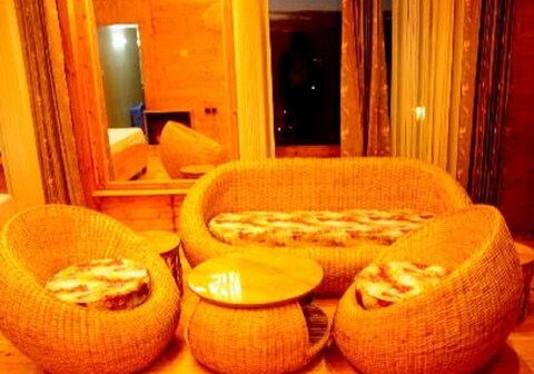 Assees Luxury Lodge