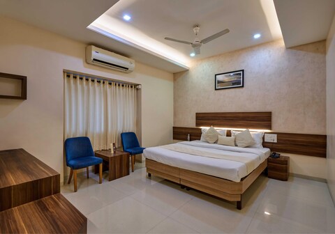 Hotel Rajpurush