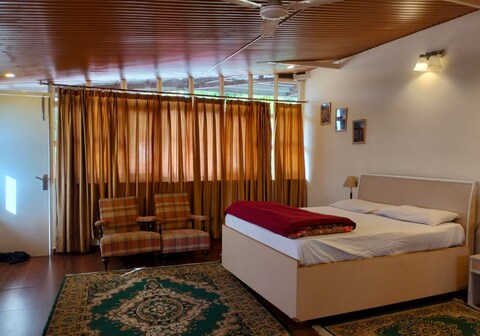 Studio room facing the Dehradun Valley