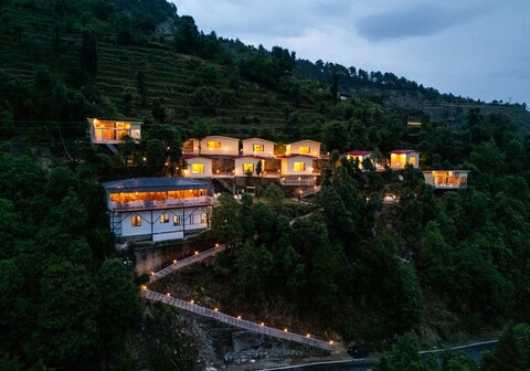 ILA by Aaryam, Kanatal