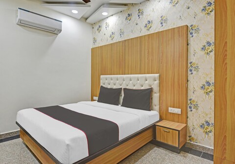 Collection O Greenleaf